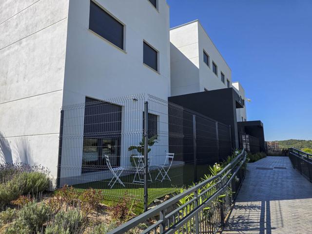 Piso En venta en Zona Las Mesas, Estepona photo 0