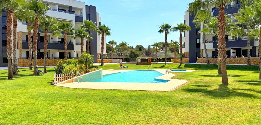 Piso En venta en Villamartín-Las Filipinas, Orihuela Costa photo 0
