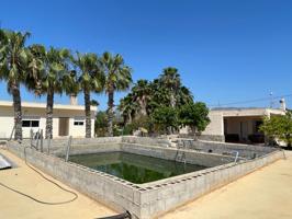 Casa De Campo En venta en Comunidad Valenciana, Crevillent photo 0