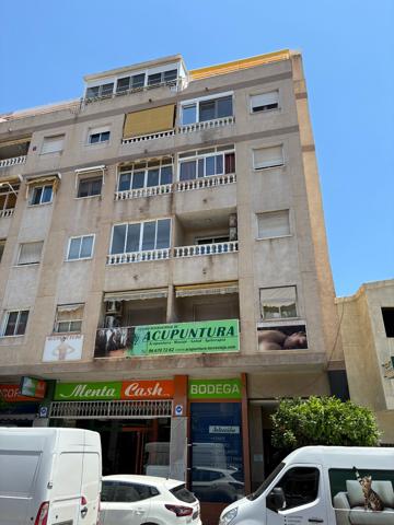 Piso En venta en Centro, Torrevieja photo 0