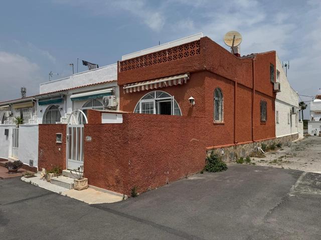 Casa En venta en La Siesta - El Salado - Torreta, Torrevieja photo 0