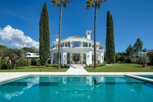 Casa En venta en Los Naranjos, Marbella photo 0