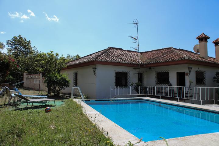 Casa En venta en Centro, Almuñecar photo 0