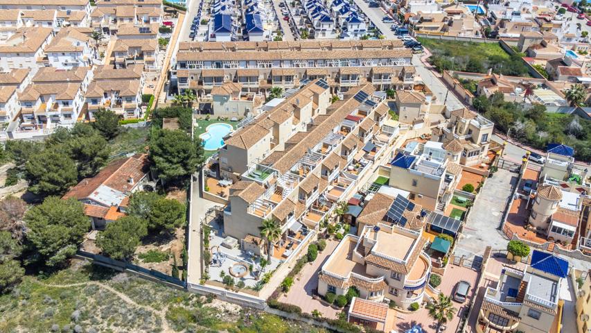 Casa En venta en Los Almendros-La Florida, Orihuela Costa photo 0