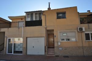 Casa En venta en Comunidad Valenciana, Pinoso photo 0