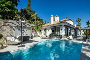 Casa En venta en Benahavís, Benahavis photo 0