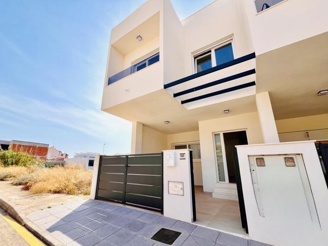 Casa En venta en Zona Pueblo, Pilar De La Horadada photo 0