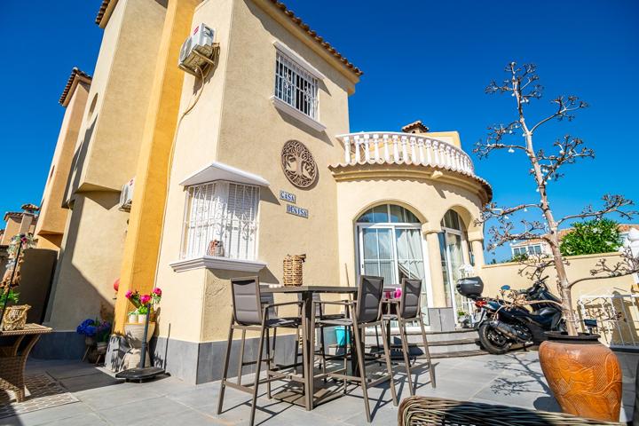 Piso En venta en Playa Flamenca, Orihuela Costa photo 0