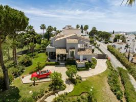 Casa En venta en Marbella, Marbella photo 0