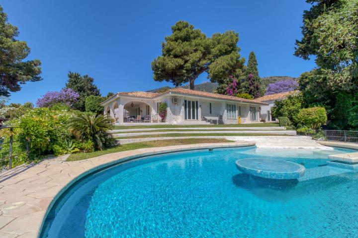 Casa En venta en Benalmádena Costa, Benalmádena photo 0