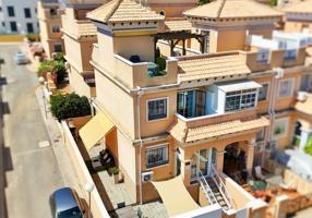 Casa En venta en Lomas De Cabo Roig, Orihuela Costa photo 0