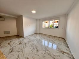 Piso En venta en Centro, Torrevieja photo 0