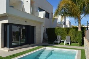 Dúplex En venta en La Torre De La Horadada, Pilar De La Horadada photo 0