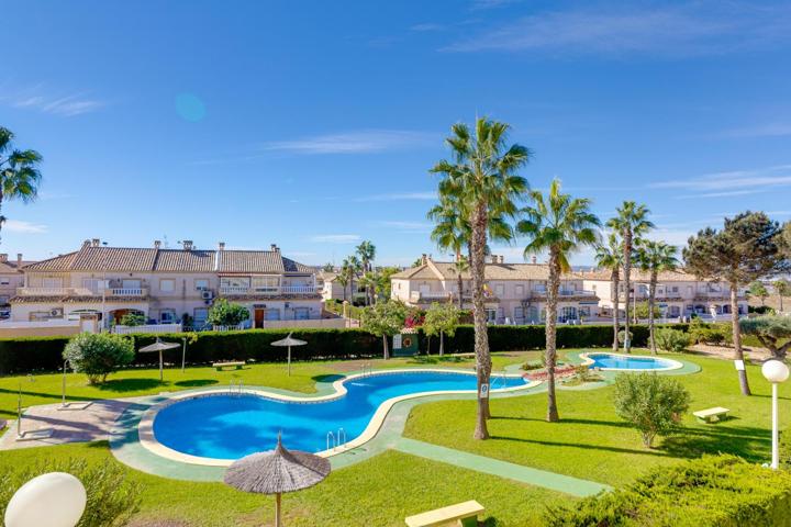Casa De Campo En venta en Zona Los Frutales, Torrevieja photo 0