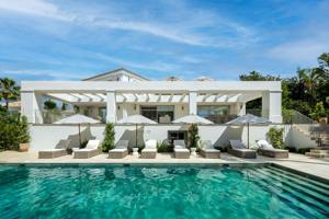 Casa En venta en Guadalmina Baja, Marbella photo 0