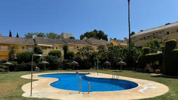 Casa En venta en Las Mesas, Estepona photo 0