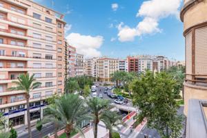 Piso En venta en Centro, Alicante photo 0