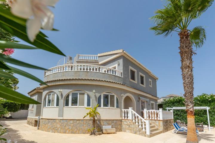 Casa En venta en La Marina, San Fulgencio photo 0