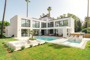 Casa En venta en Los Naranjos, Marbella photo 0