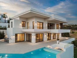 Casa En venta en Zona Las Mesas, Estepona photo 0