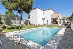 Casa En venta en Zona Las Mesas, Estepona photo 0