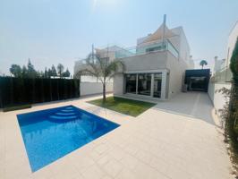 Casa En venta en Serena Golf, Los Alcázares photo 0