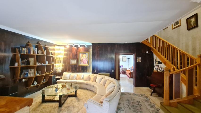 Casa En venta en Centro, Elda photo 0