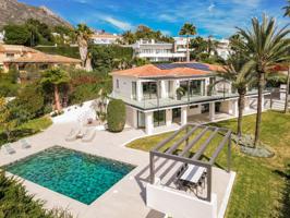 Casa En venta en Nagüeles, Marbella photo 0