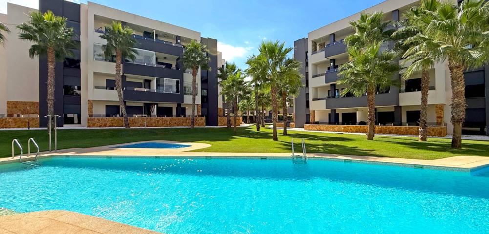 Piso En venta en Pau 8, Orihuela Costa photo 0