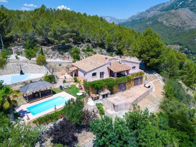 Casa En venta en Comunidad Valenciana, Callosa D'En Sarrià photo 0