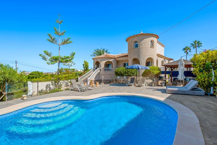 Casa En venta en Comunidad Valenciana, Callosa De Segura photo 0