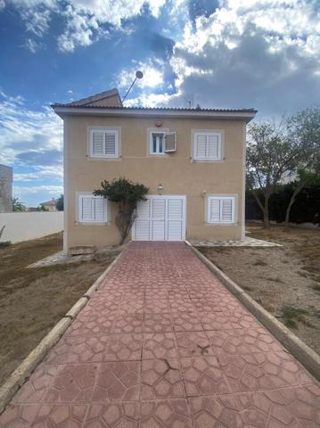 Casa En venta en La Siesta, Torrevieja photo 0