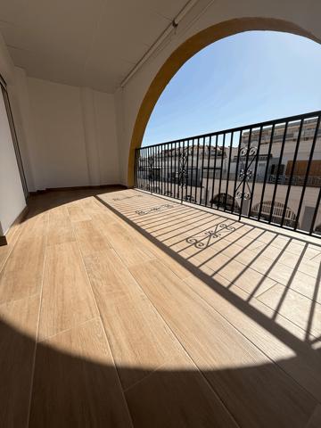 Piso En venta en Estacion De Autobuses, Torrevieja photo 0