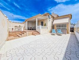 Casa De Campo En venta en Zona Los Frutales, Torrevieja photo 0