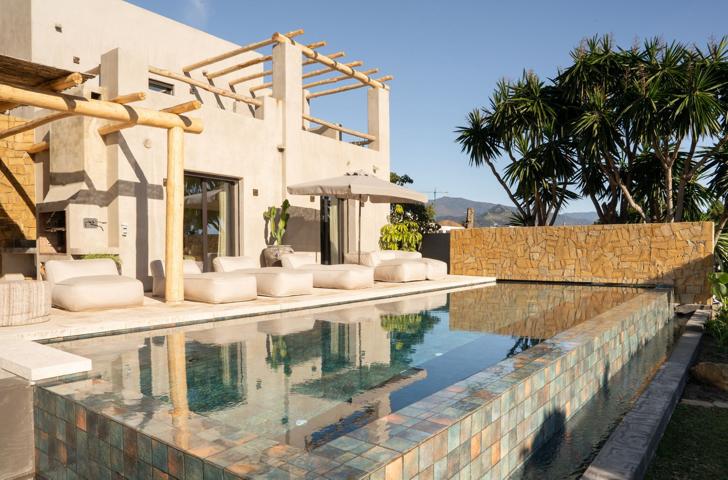 Casa En venta en El Velerín, Estepona photo 0