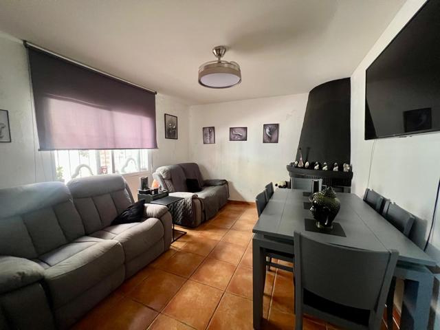 Casa En venta en Comunidad Valenciana, Agost photo 0