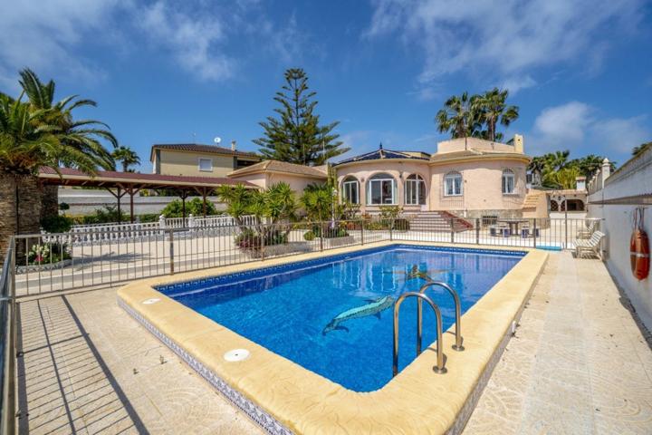Casa En venta en Torrevieja, Torrevieja photo 0