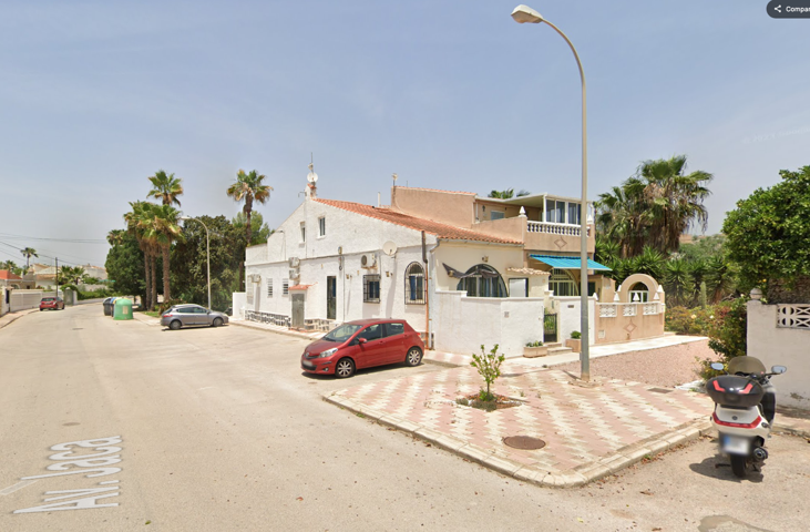 Casa En venta en La Siesta - El Salado - Torreta, Torrevieja photo 0