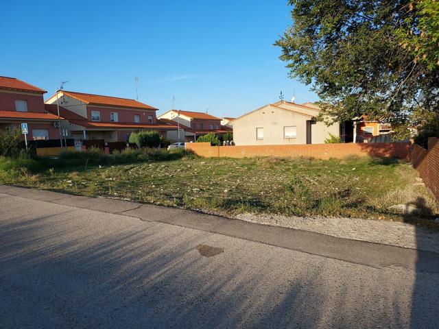 Terreno Urbanizable En venta en Cercado, Esquivias photo 0