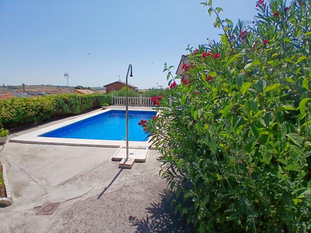 Casa En venta en El Viso De San Juan photo 0