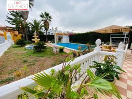 Gran Casa Independiente con piscina y zonas ajardinadas. photo 0