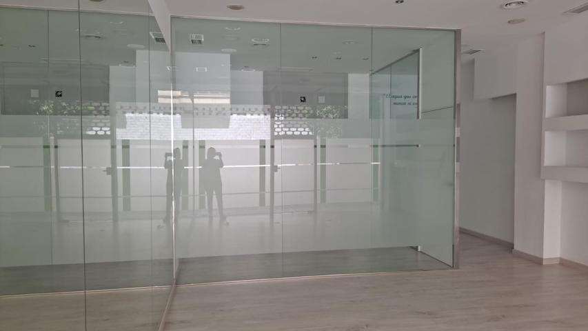 LOCAL COMERCIAL TOTALMENTE INSTALADO EN ZONA ZOCO photo 0