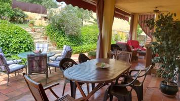 PRECIOSO CHALET CON DOS CASAS EN CUEVAS BAJAS photo 0