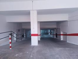 COCHERA CERRADA EN VENTA JUNTO A LA AVENIDA DE EL CAIRO!! photo 0
