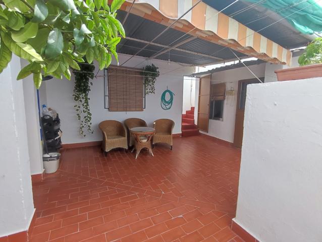 Gran casa de 2 plantas y 338 m2 en el Higuerón photo 0