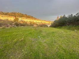 Terreno urbano en Encinares de Alcolea | Con punto de agua y luz photo 0