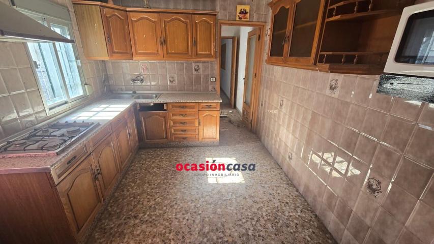 CASA PARA REFORMAR EN LA ZONA DE LA ESTACIÓN photo 0