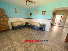 CASA CON COCHERA Y TEJADO NUEVO EN FUENTE OBEJUNA photo 0