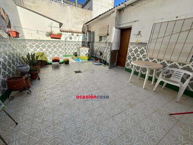 CASA CON TEJADO NUEVO A LA VENTA EN EL CENTRO photo 0