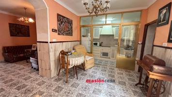 CASA CON PATIO A LA VENTA EN BELMEZ photo 0